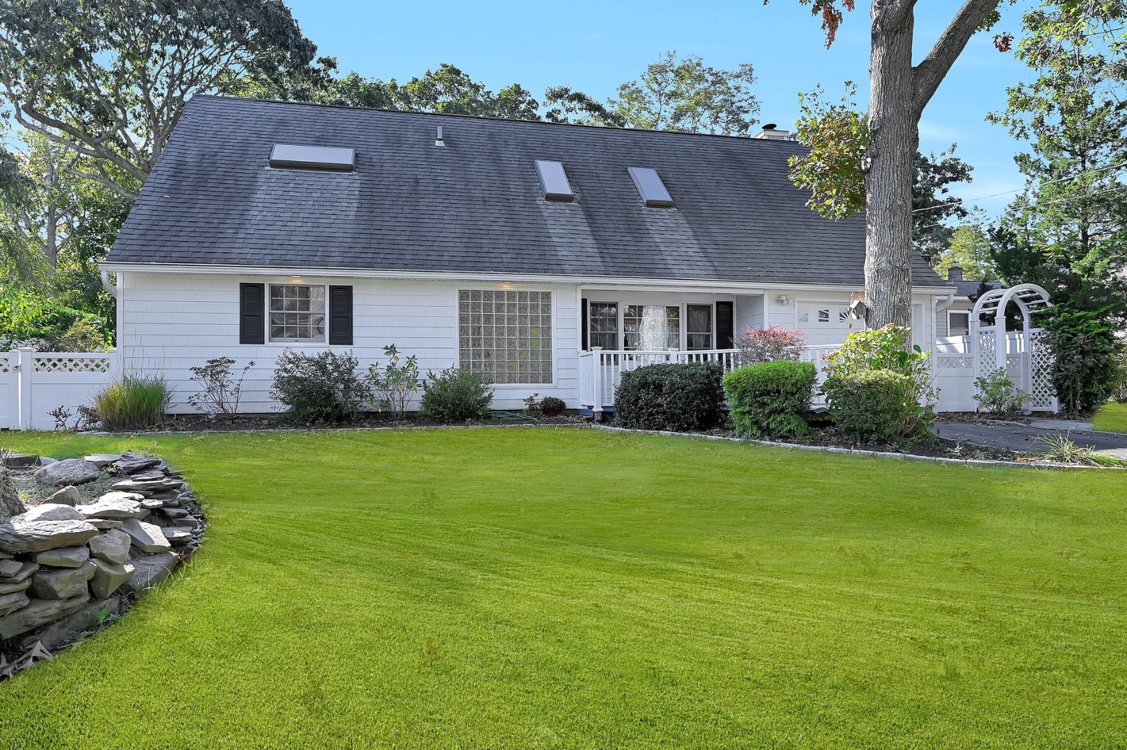 174 Holiday Blvd., Center Moriches, NY 11934 (Sold NYStateMLS Listing