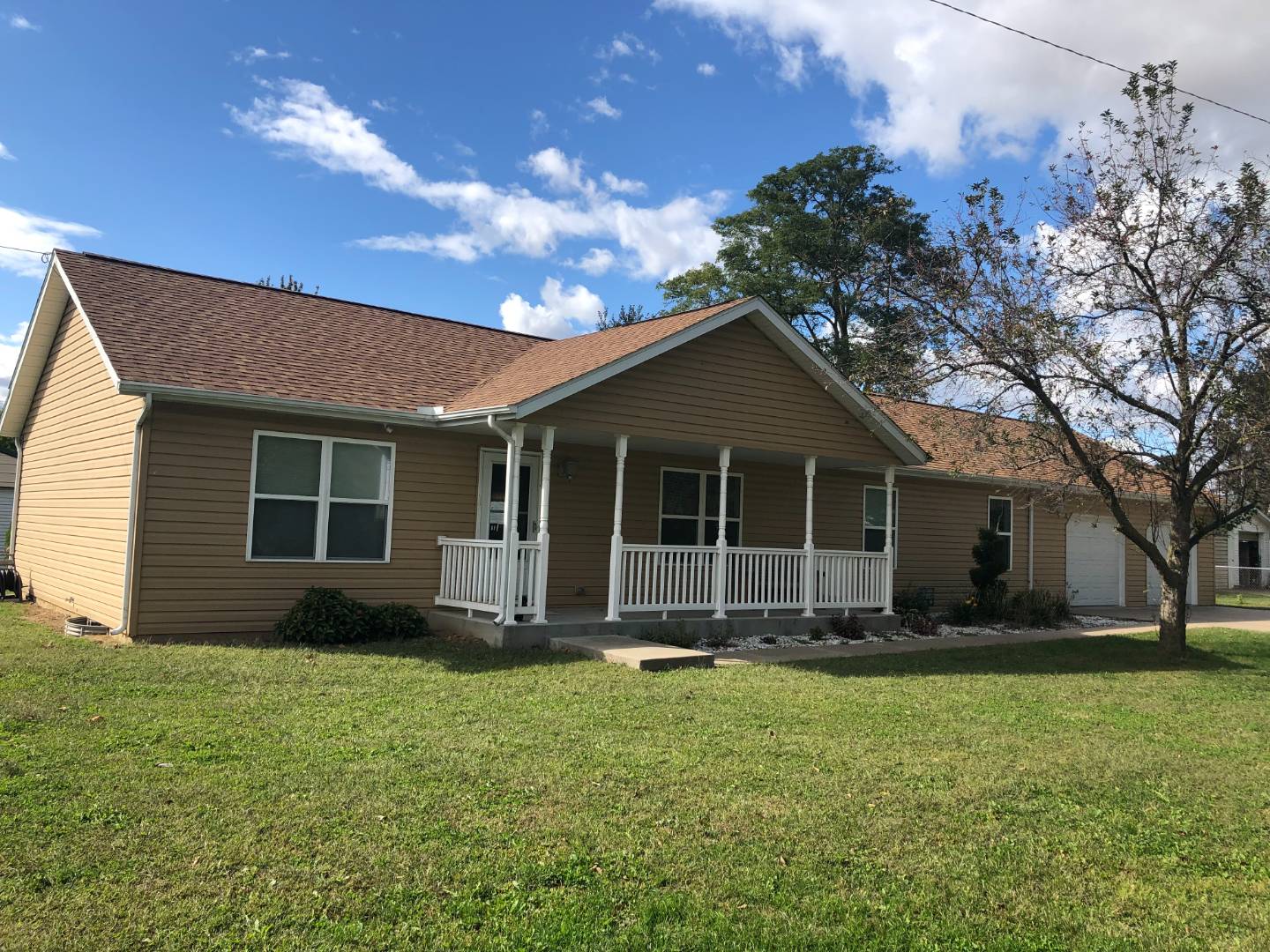 1220 Garm Avenue, Beardstown, IL 62618 (Sold NYStateMLS Listing 10942570)