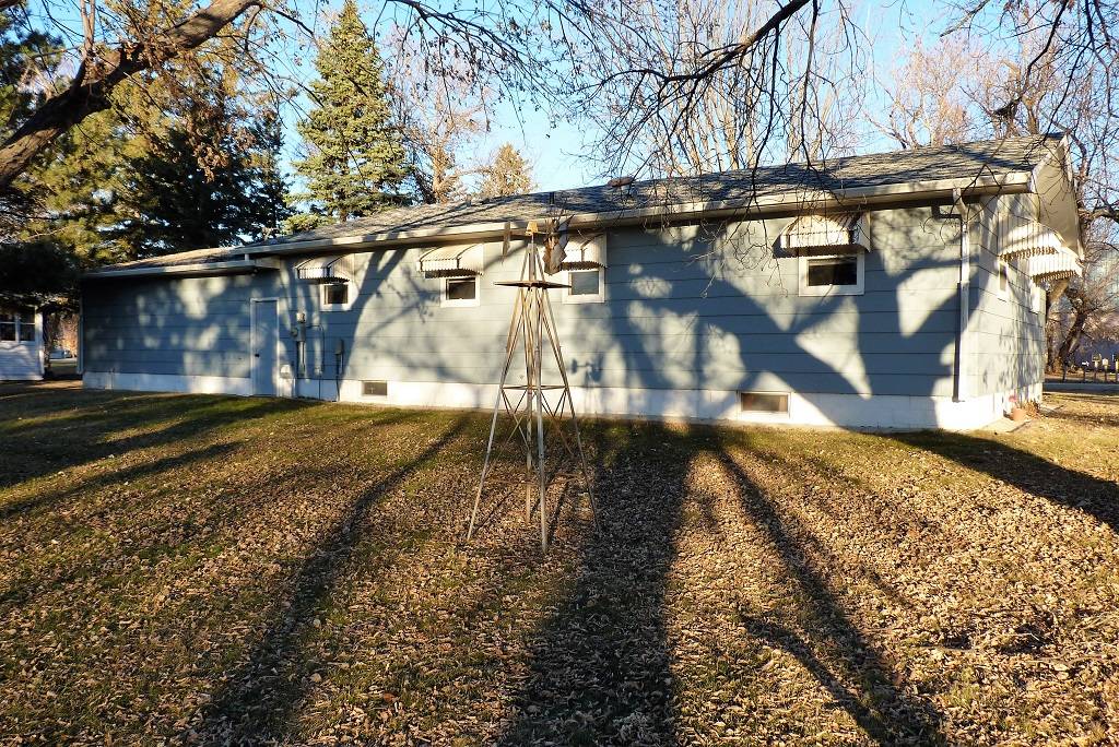 219 Anson Avenue NE, Sykeston, ND 58486 (Sold NYStateMLS Listing 10955368)