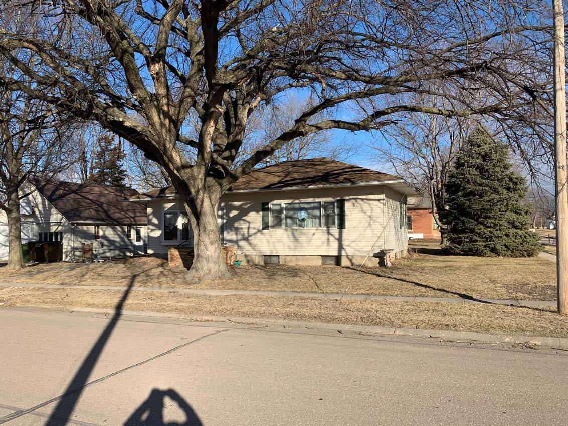 211 E Maple, Sutton, NE 68979 (For Sale NYStateMLS Listing 10966111)