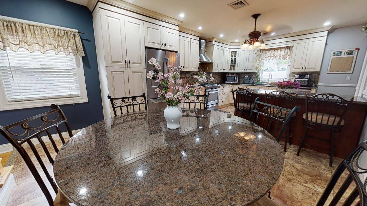 2643 KENNY AVE, MERRICK, NY 11566 (Sold NYStateMLS Listing 10966985)