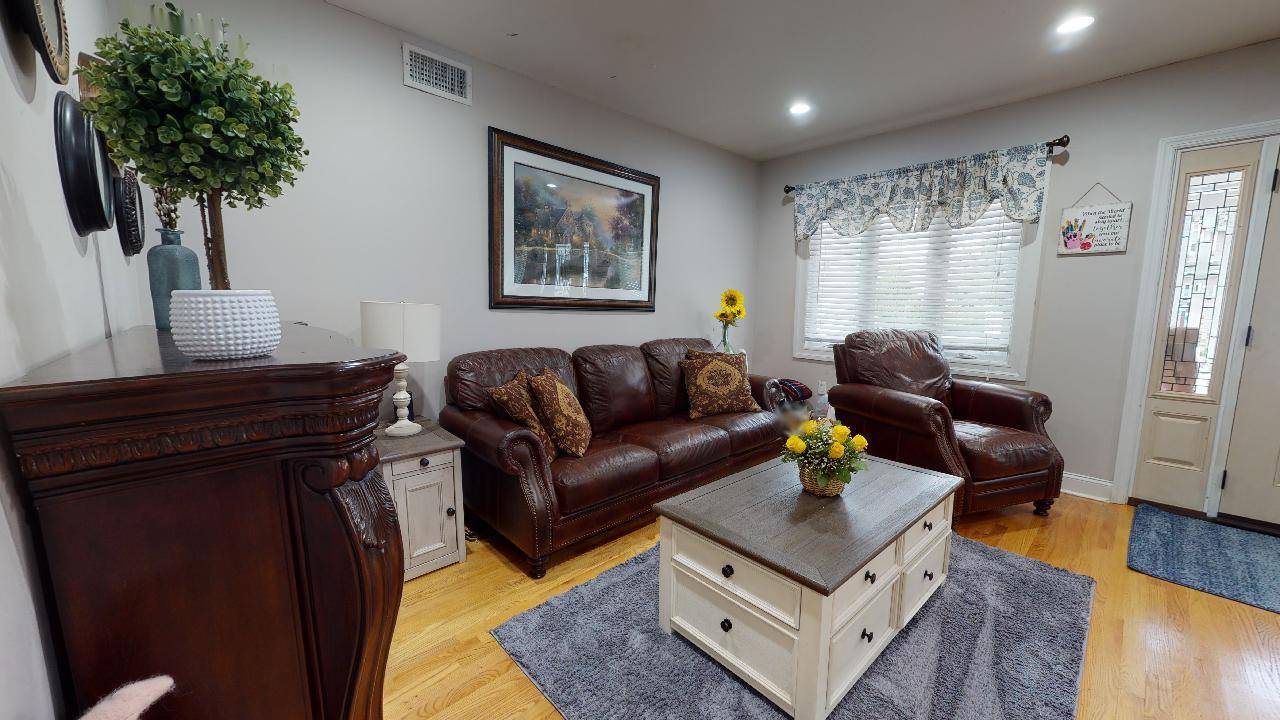 2643 KENNY AVE, MERRICK, NY 11566 (Sold NYStateMLS Listing 10966985)