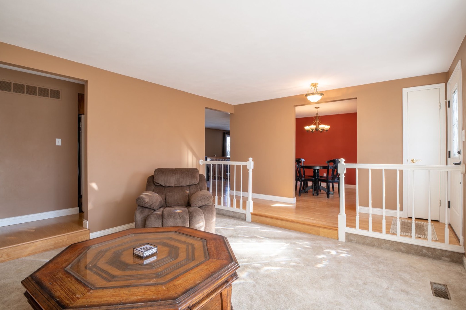 2720 N Rustic Ridge Dr, Peoria, IL 61604 (Sold NYStateMLS Listing ...