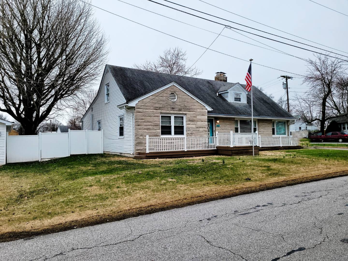 814 W Water St, Fairfield, IL 62837 (Sold MyStateMLS Listing 10978994)