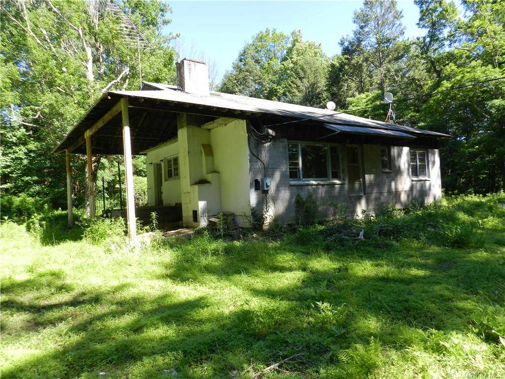 713 Oak Ridge Rd, Ellenville, NY 12428 (Sold NYStateMLS Listing 11005044)