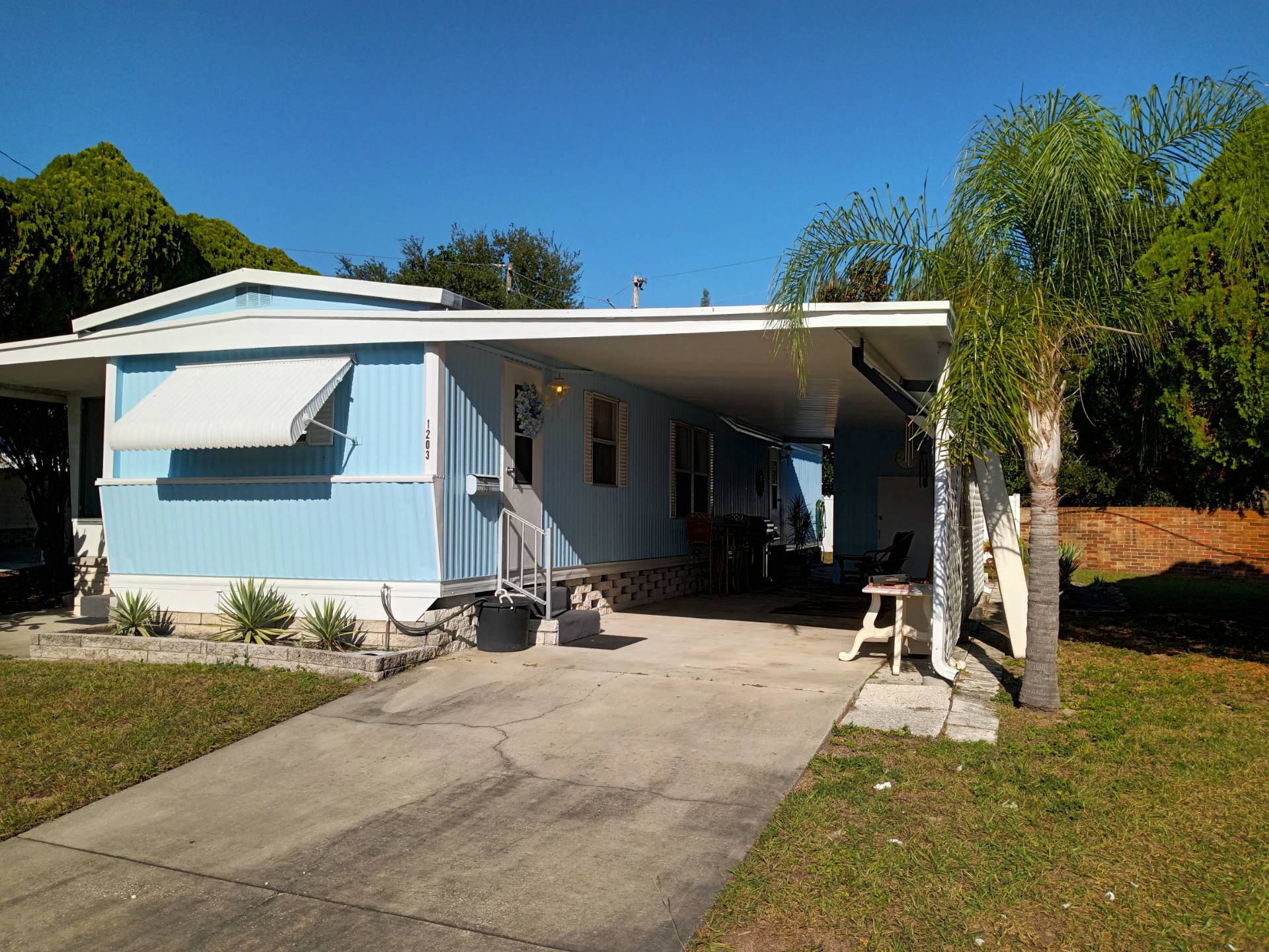 1203 Pekinese Drive, CLEARWATER, FL 33764 TEAM SHERROD MOBILE HOME
