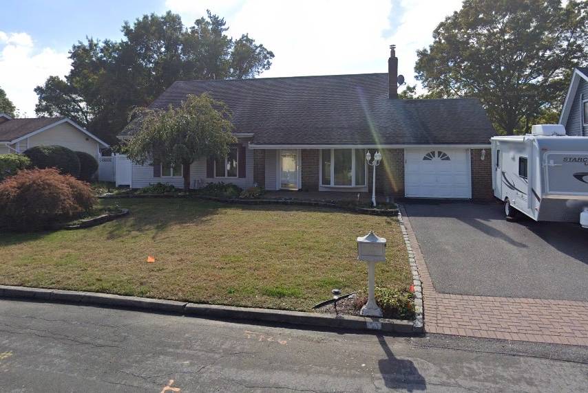 58 JOANNE DR, Holbrook, NY 11741 (Off Market NYStateMLS Listing 11043442)