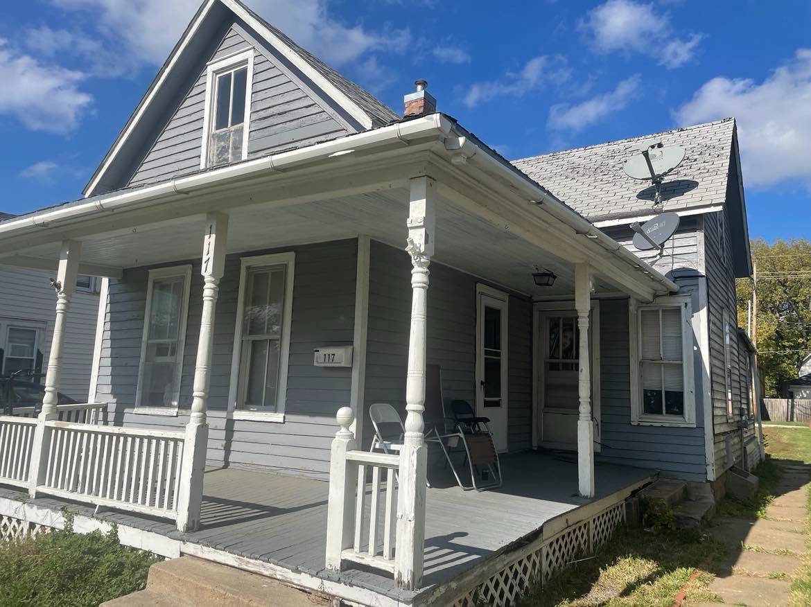 A-10; 100 Prairie View Cov