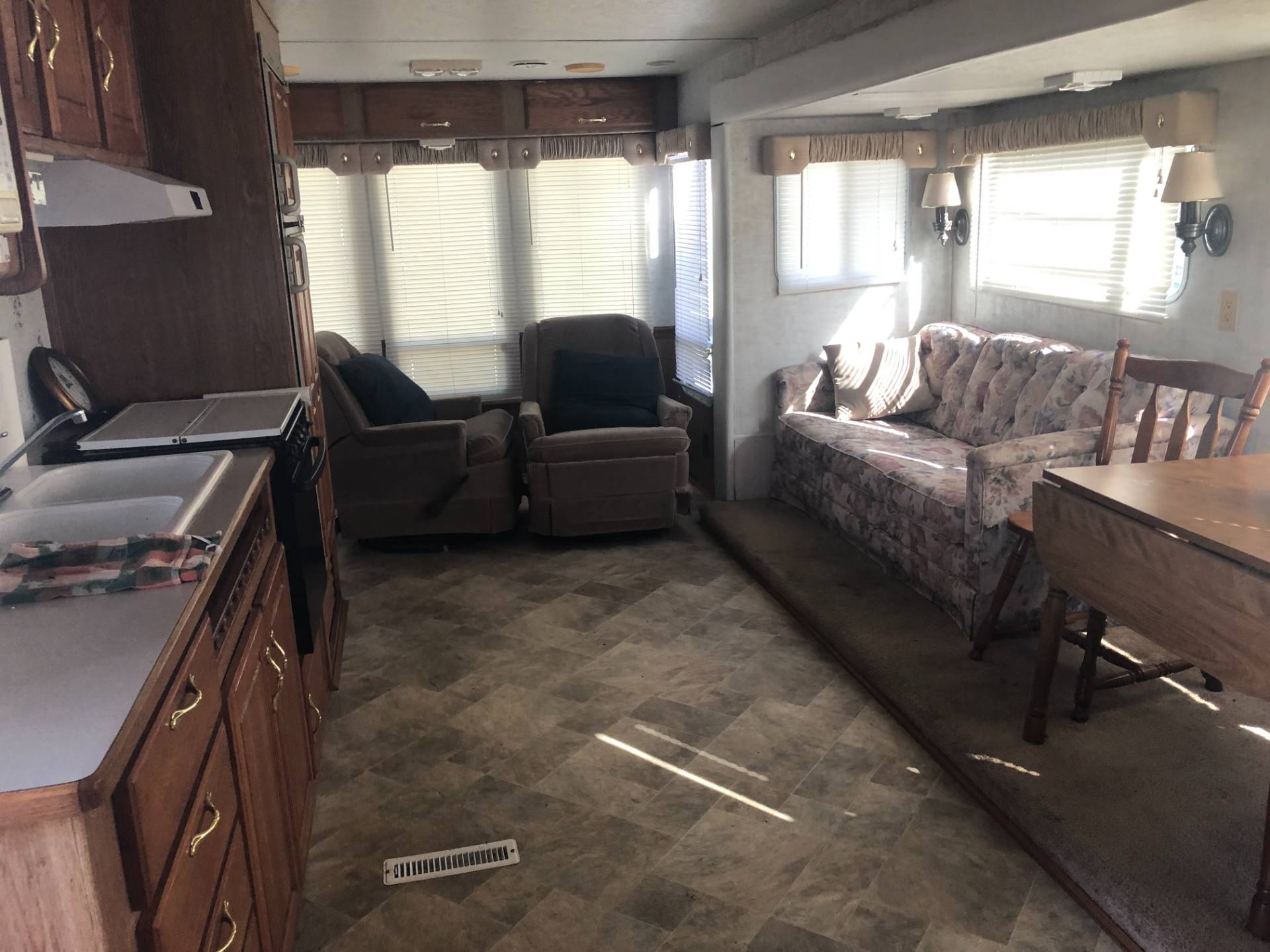 11 HARBOR OAKS DR, RV2, FRUITLAND PARK, FL 34731 (Sold MyStateMLS