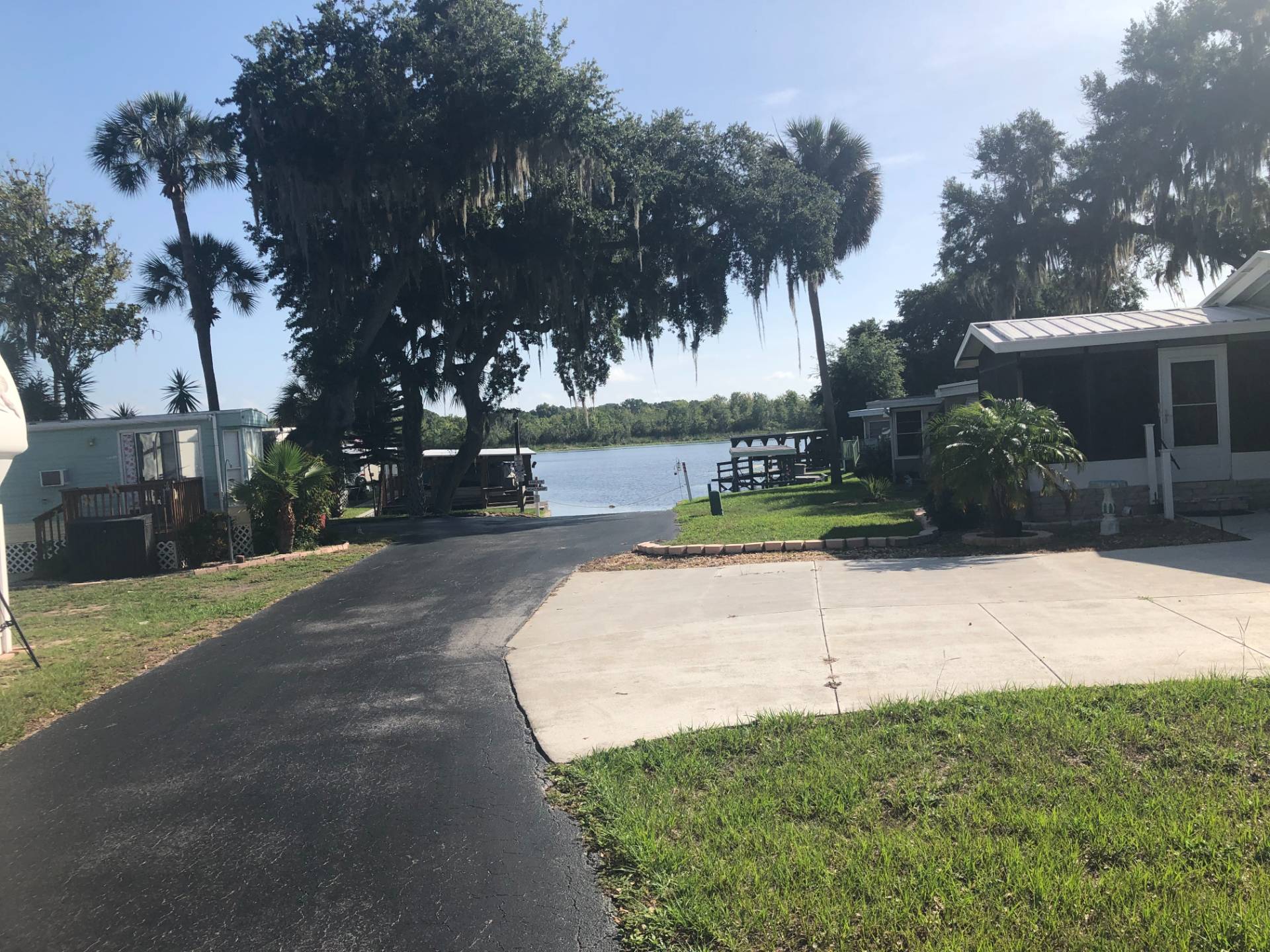 11 HARBOR OAKS DR, RV2, FRUITLAND PARK, FL 34731 (Sold MyStateMLS