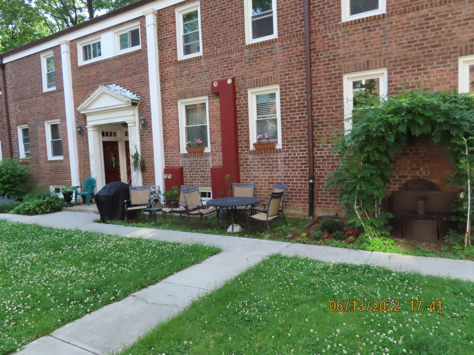 15072 Village Road, 104B, Briarwood, NY 11432 (Sold MyStateMLS Listing