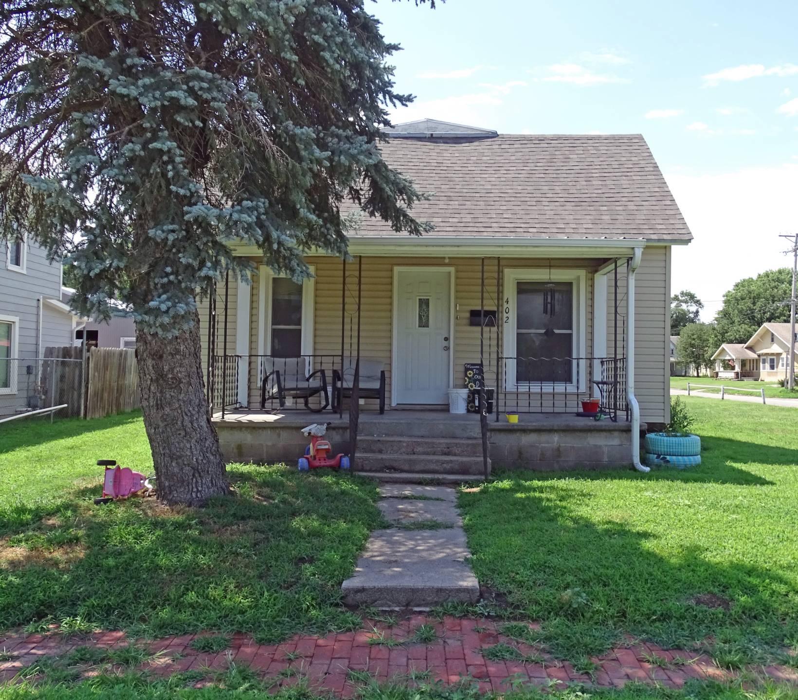 402 East 6th, Concordia, KS 66901 (Sold MyStateMLS Listing 11090635)