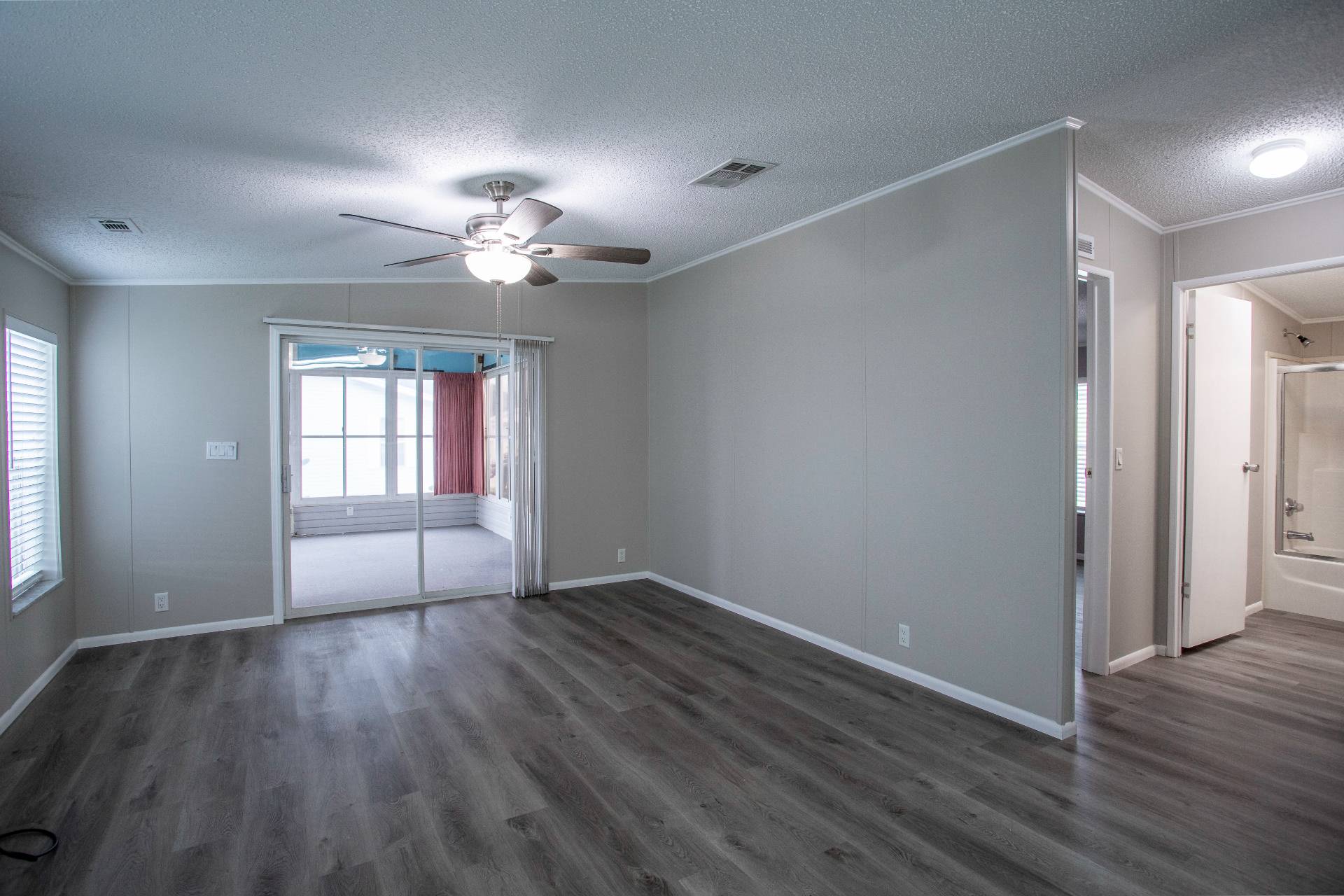 25753 Espanola Drive, Leesburg, FL 34748 (Off Market NYStateMLS Listing