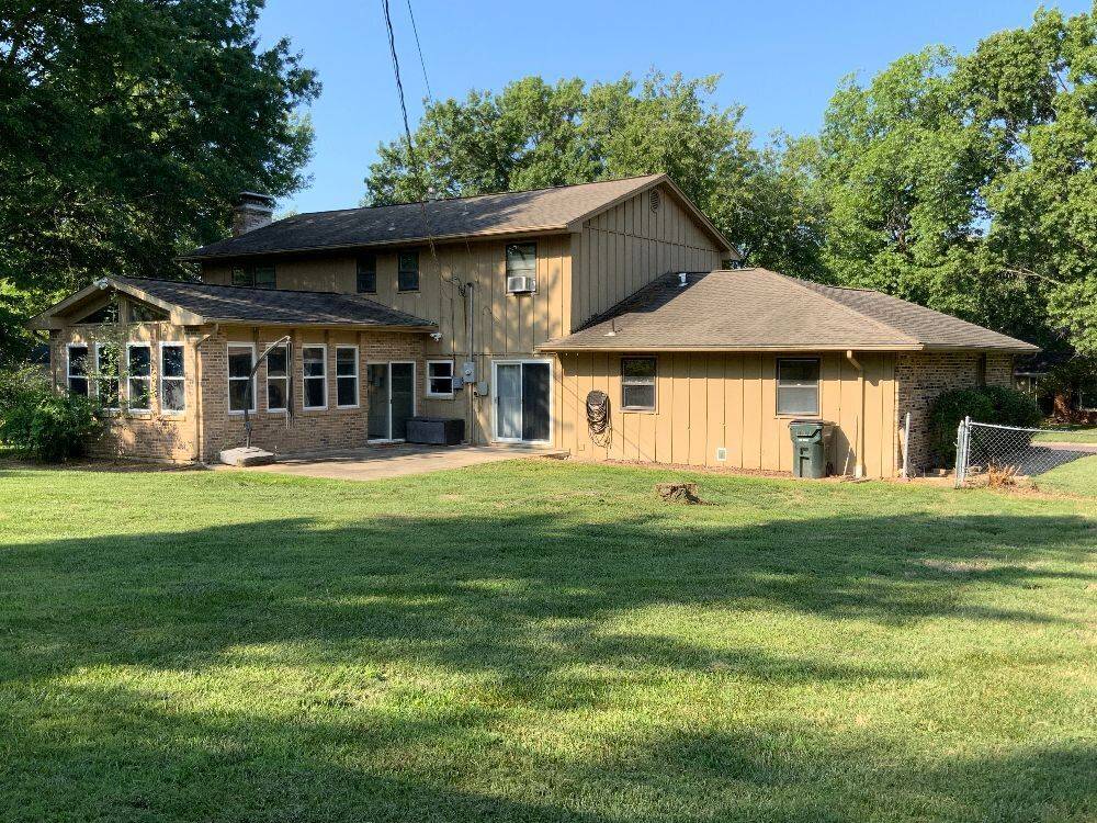 312 Defoe Dr, Columbia, MO 65203 (Sold MyStateMLS Listing 11103856)