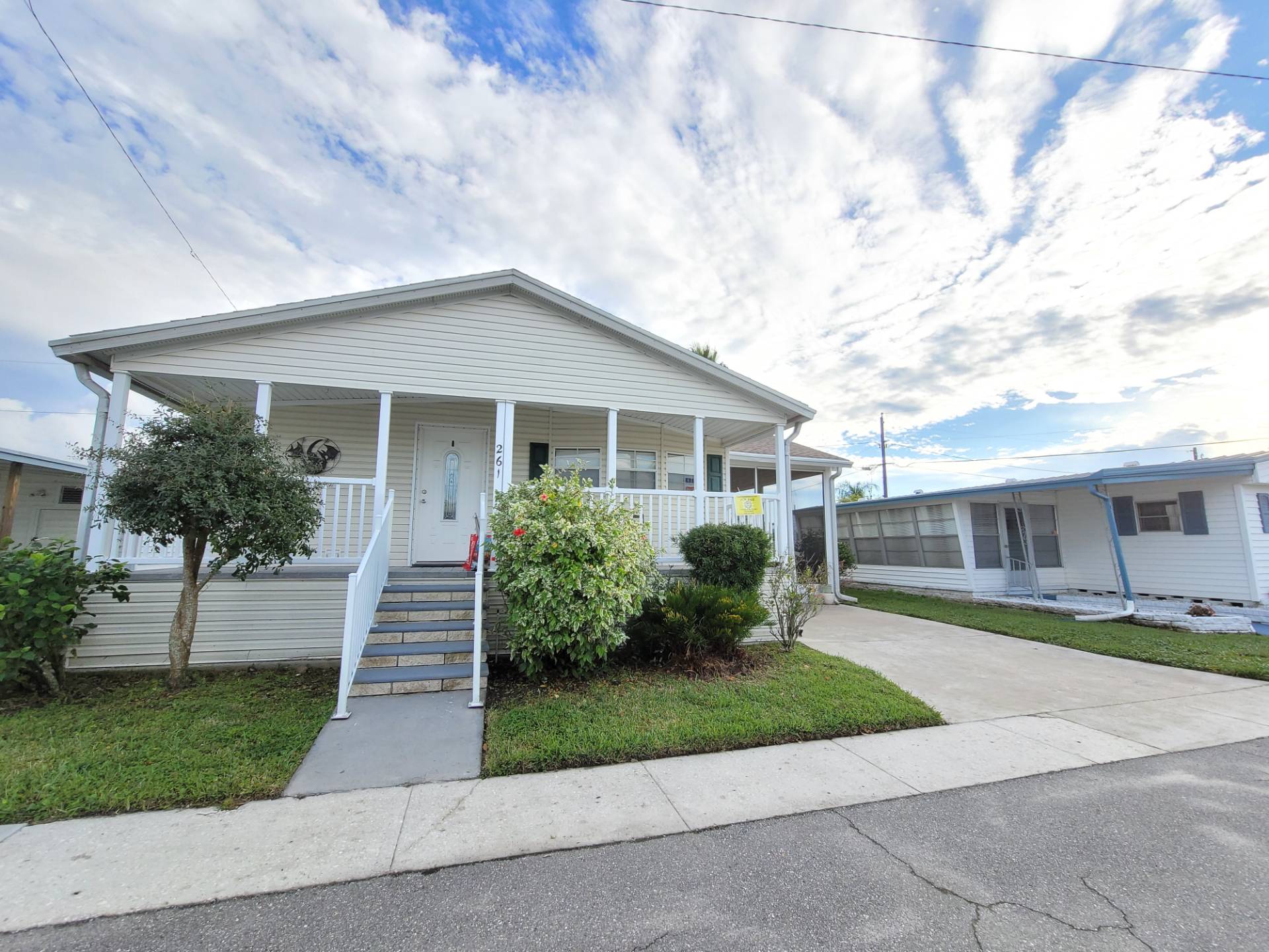 1415 Main Street, DUNEDIN, FL 34698 TEAM SHERROD MOBILE HOME SALES, LLC