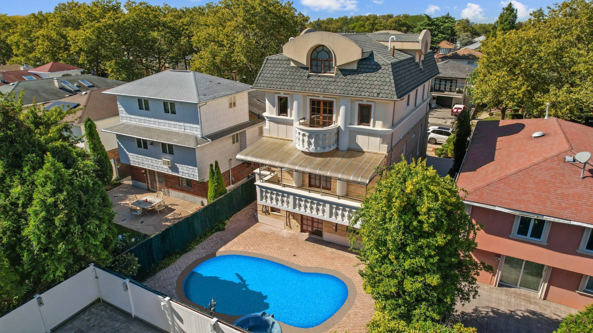 Mill Basin Homes for Sale in Brooklyn NY