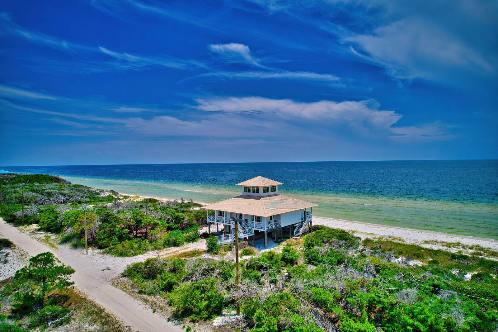 850 Gulf Shore Dr, Carrabelle, FL 32322 (Off Market NYStateMLS Listing  #11222215), image size:1600x1066