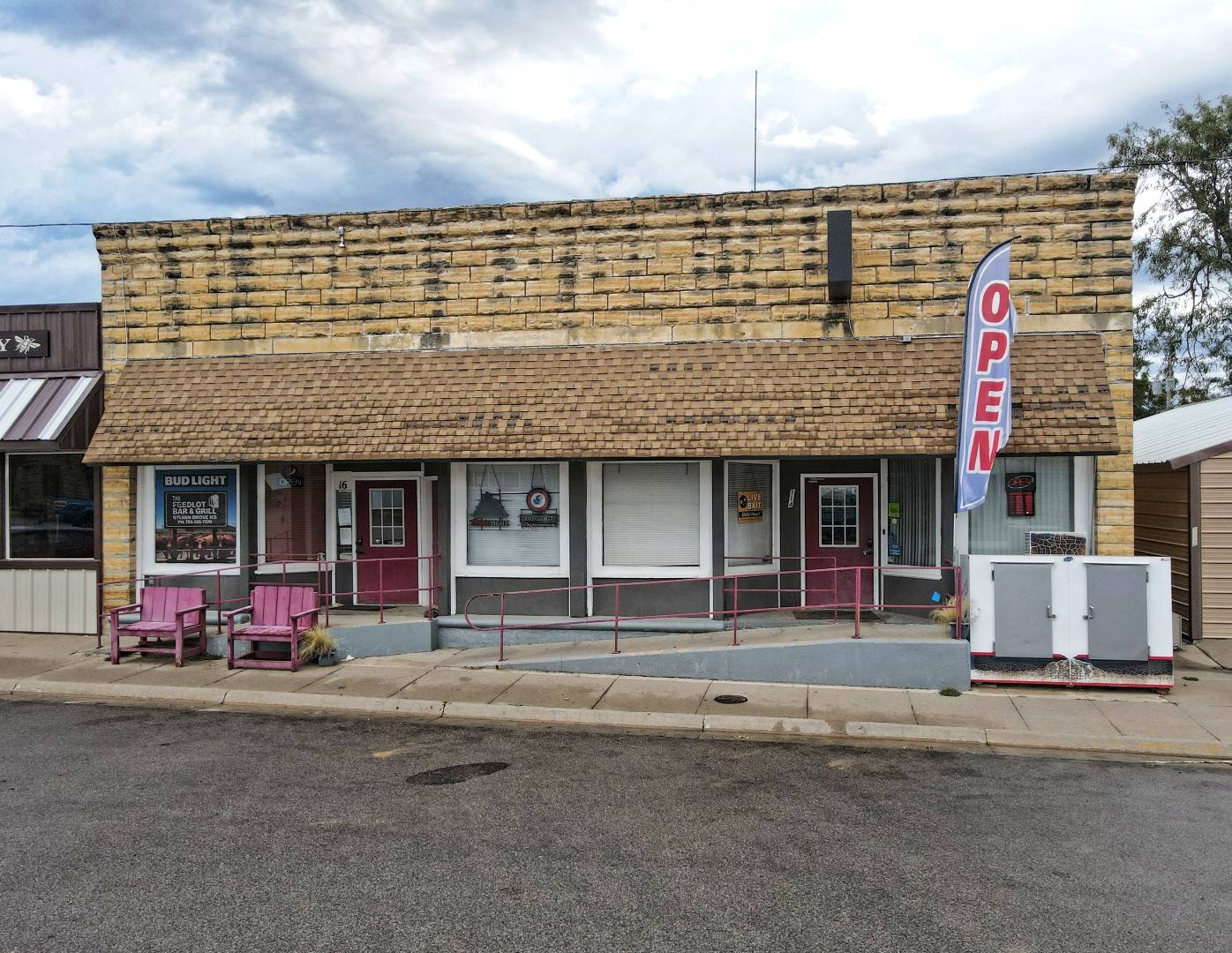 A-10; 100 Prairie View Cov