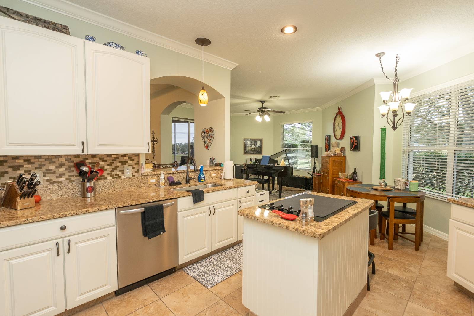 39342 Harbor Hills Blvd