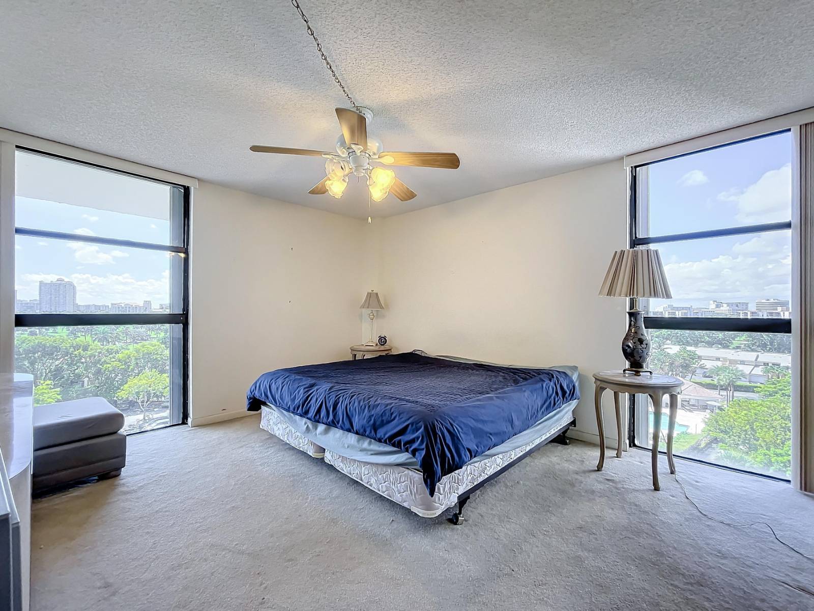 20225 NE 34th Ct, Apt 817, Miami, FL 33180