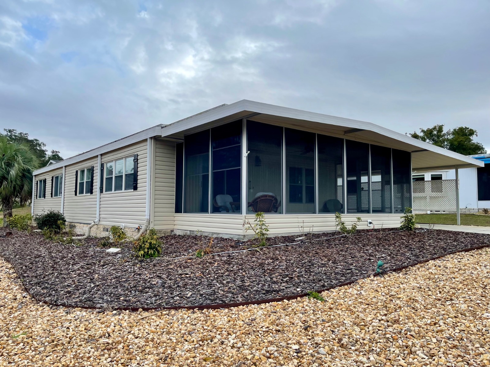 401 Tulip Tree Ln