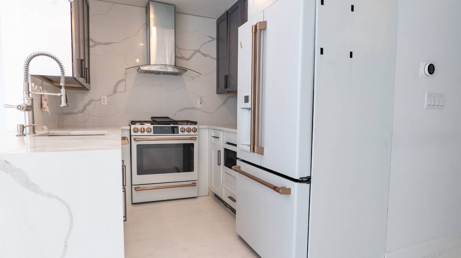 427 Pulaski St, Brooklyn, NY, 11221