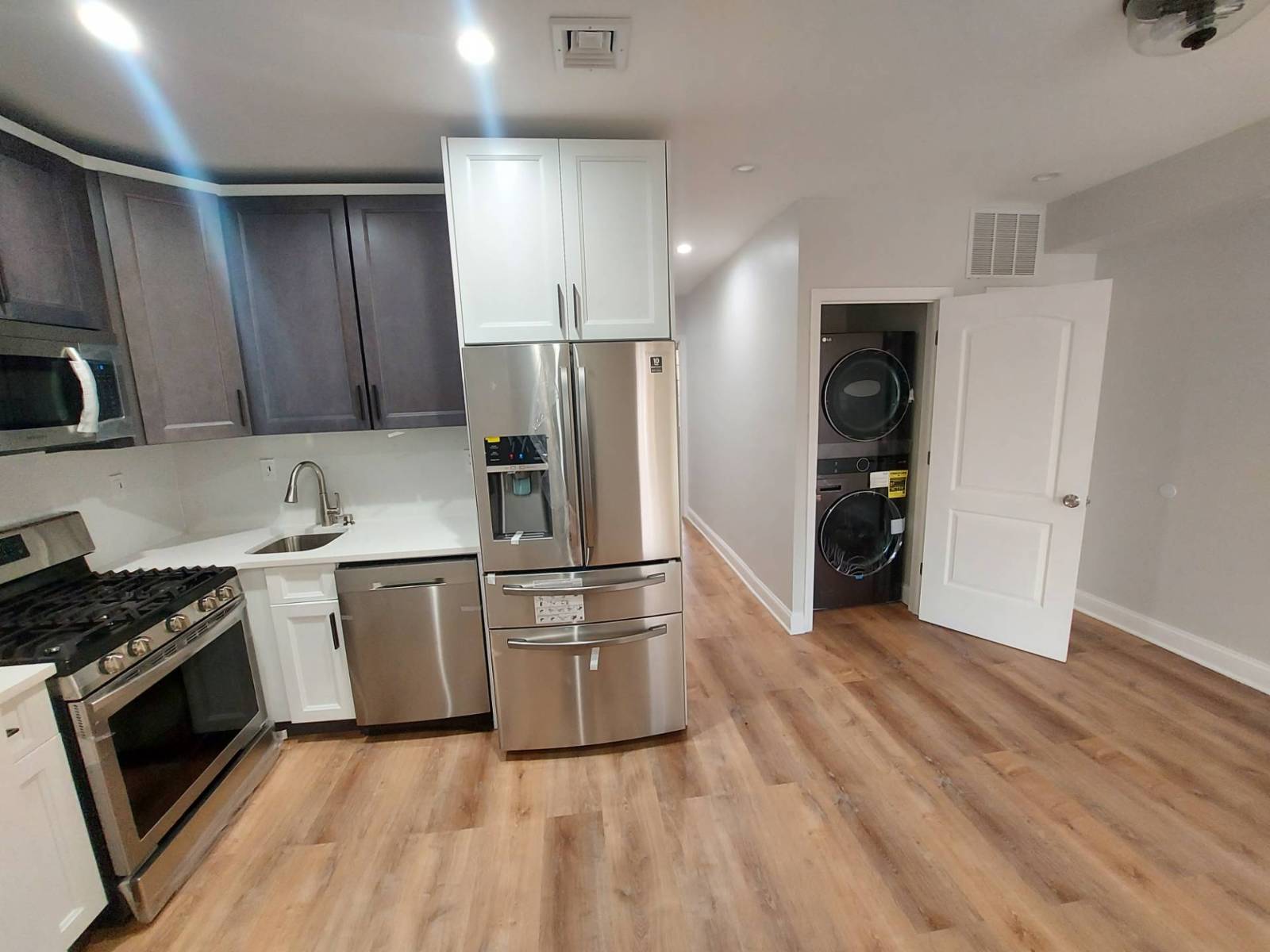 427 Pulaski St, Brooklyn, NY, 11221