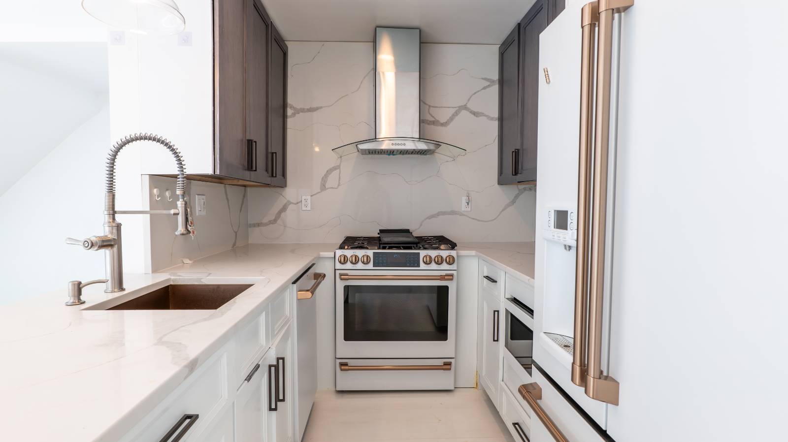 427 Pulaski St, Brooklyn, NY, 11221