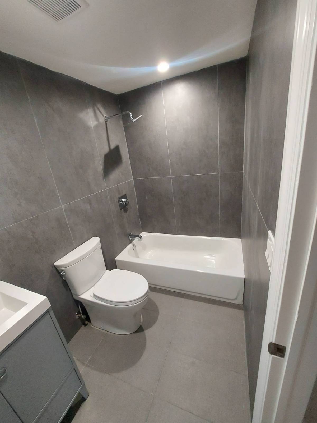 427 Pulaski St, Brooklyn, NY, 11221