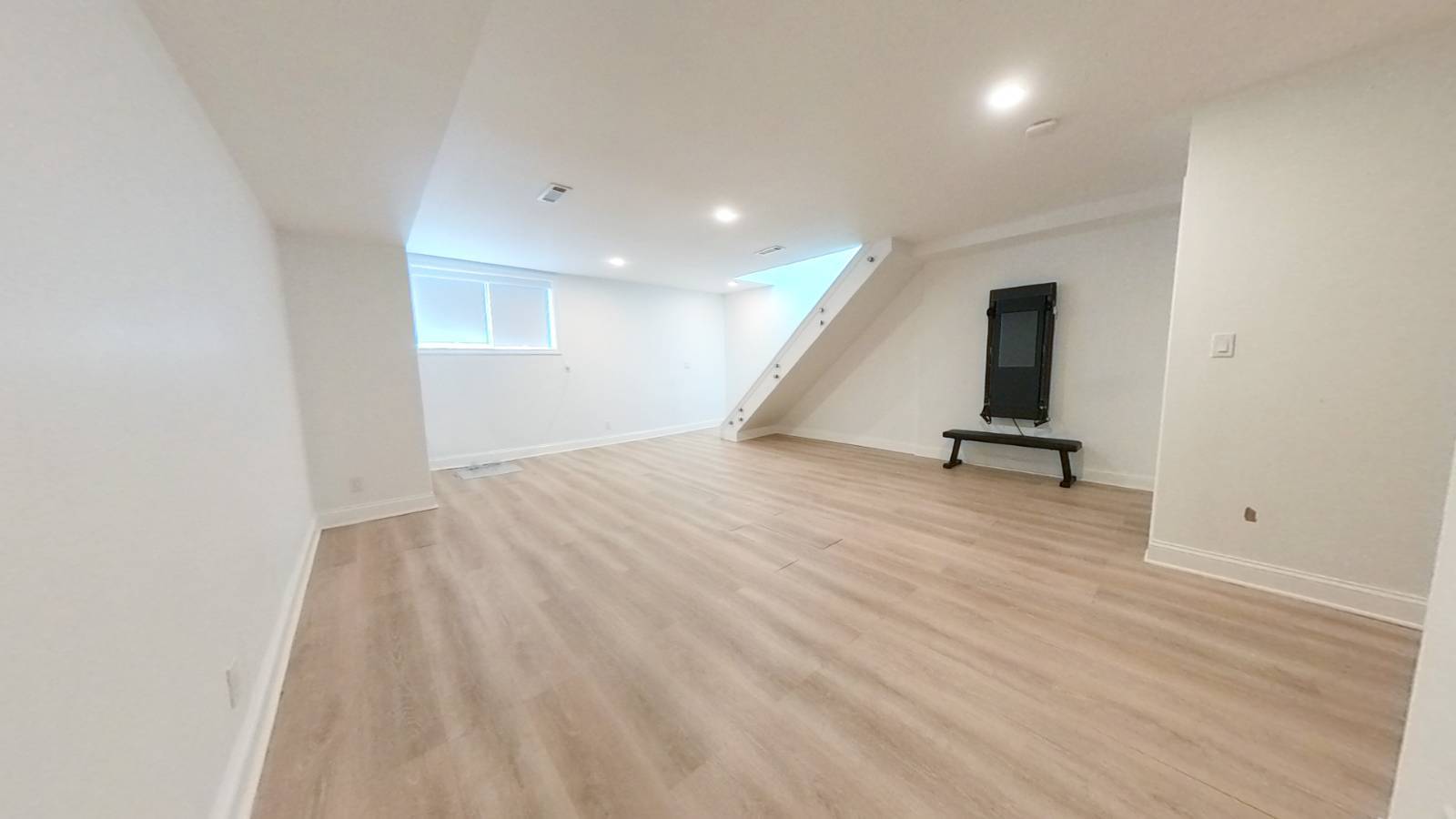 427 Pulaski St, Brooklyn, NY, 11221