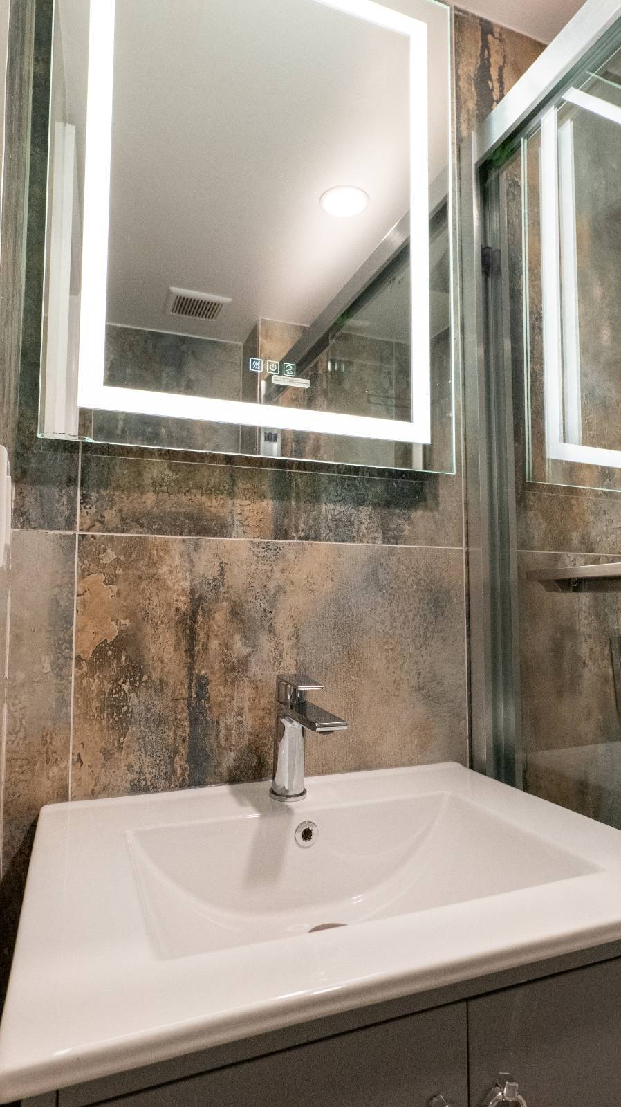 427 Pulaski St, Brooklyn, NY, 11221