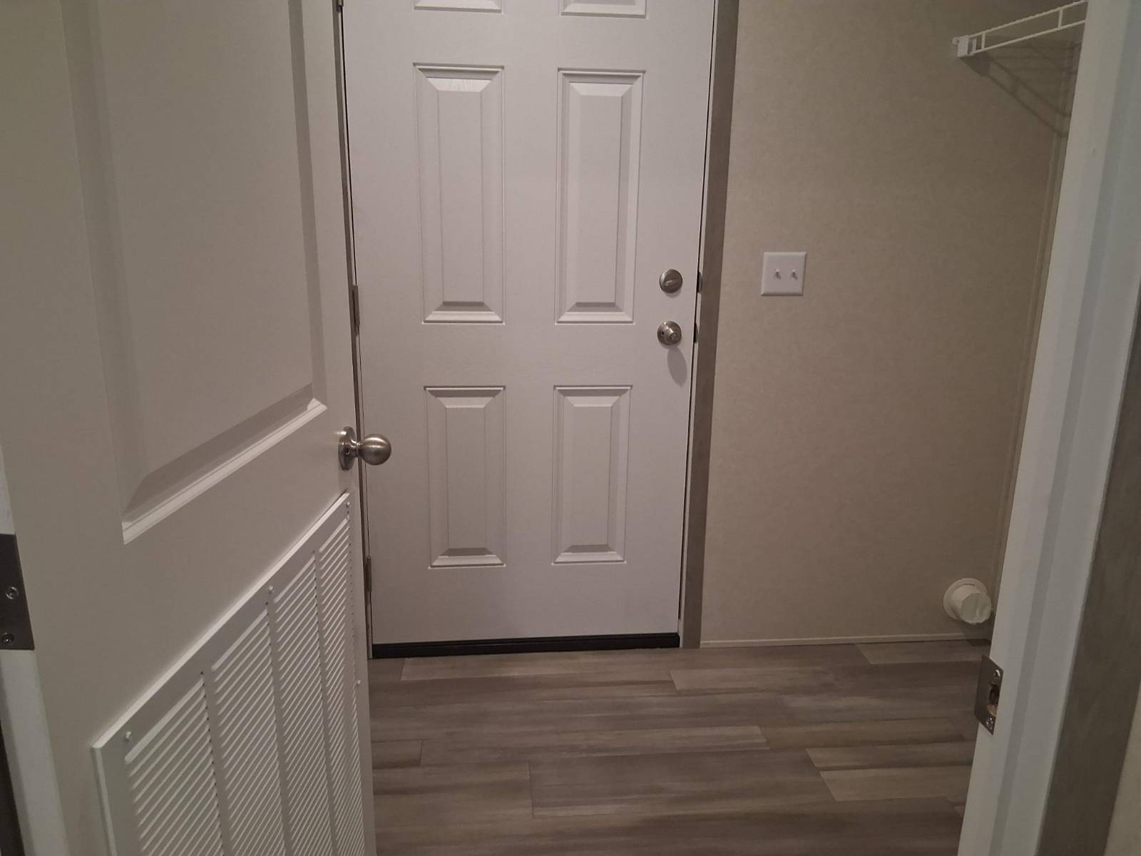 11453512-Yyd7bTrVrStpm7Vq.jpg