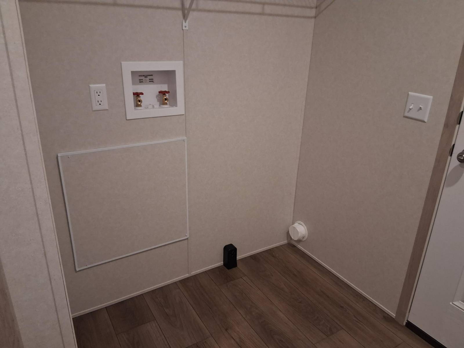 11453515-p3J79b5lRWMp1hdL.jpg