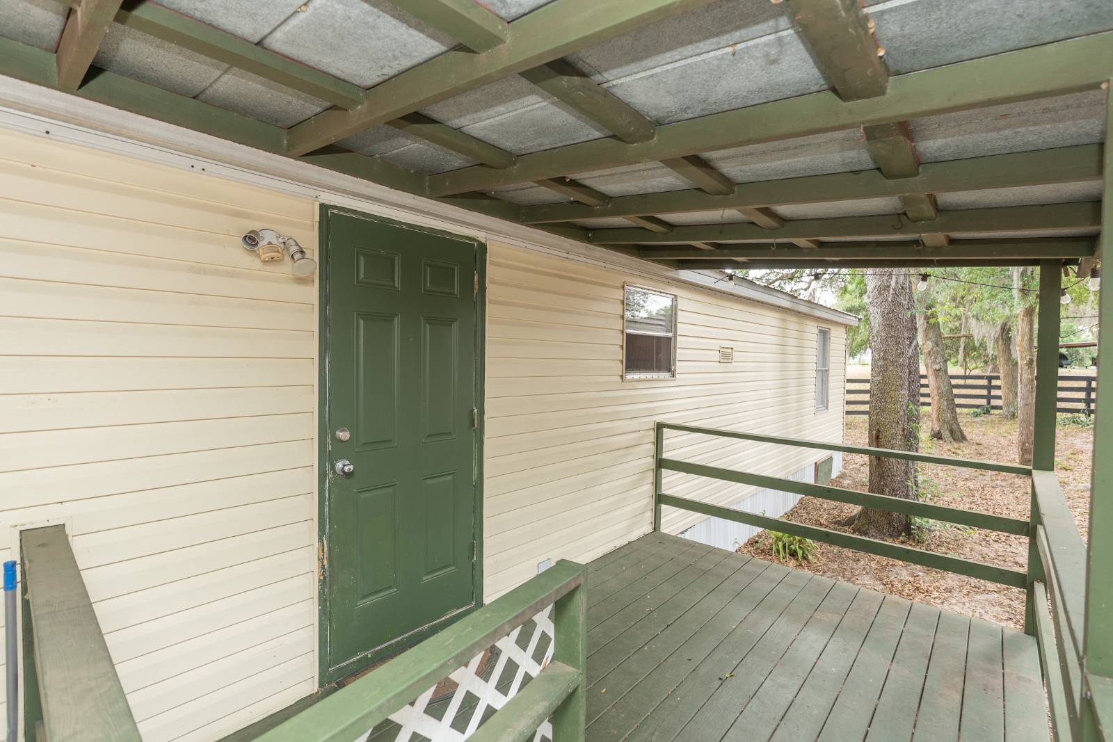 5898 Se 144th Pl
