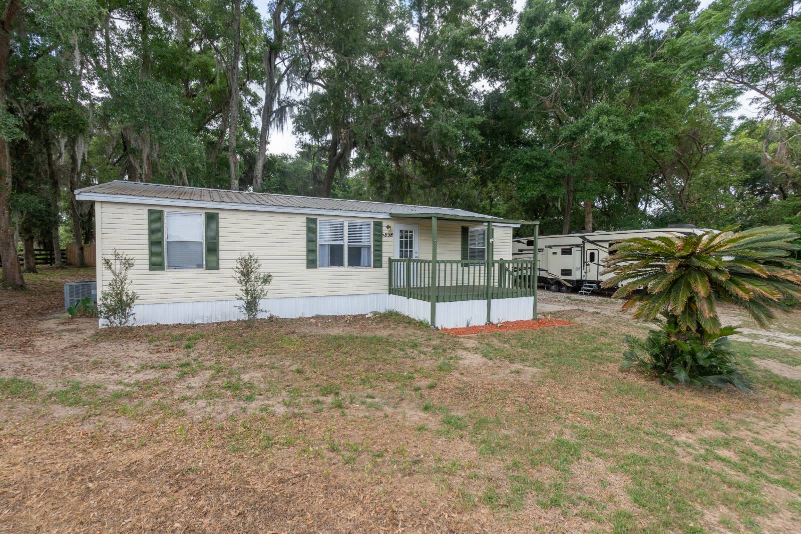 5898 Se 144th Pl