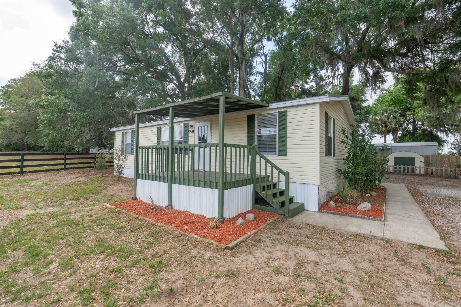 5898 Se 144th Pl