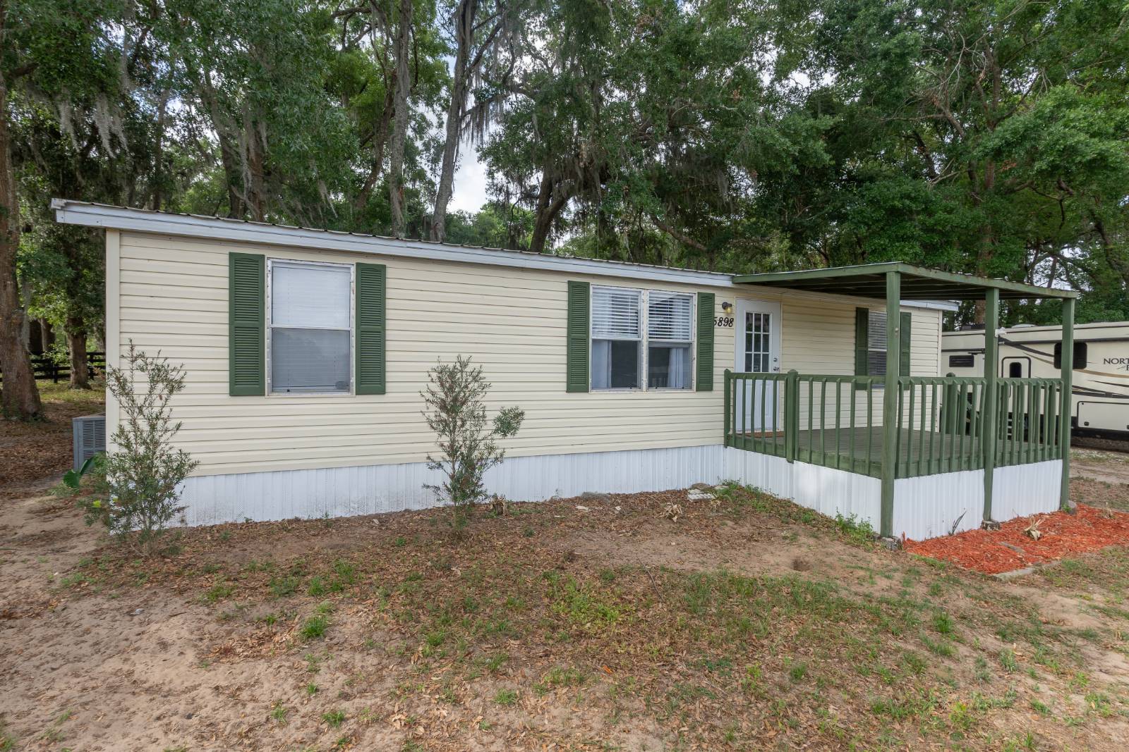 5898 Se 144th Pl