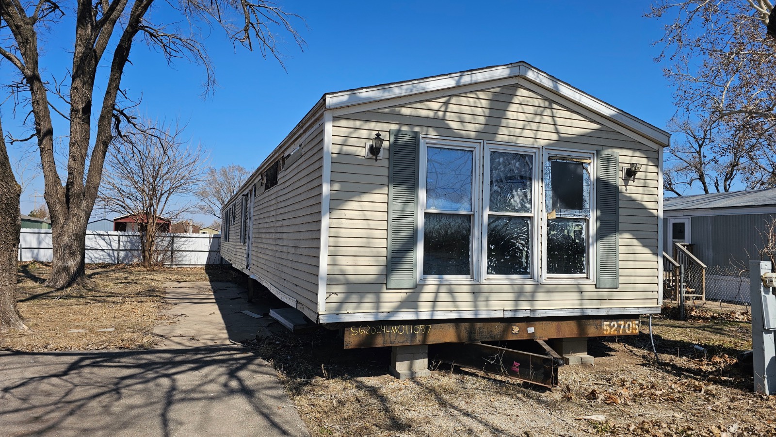 A-10; 100 Prairie View Cov