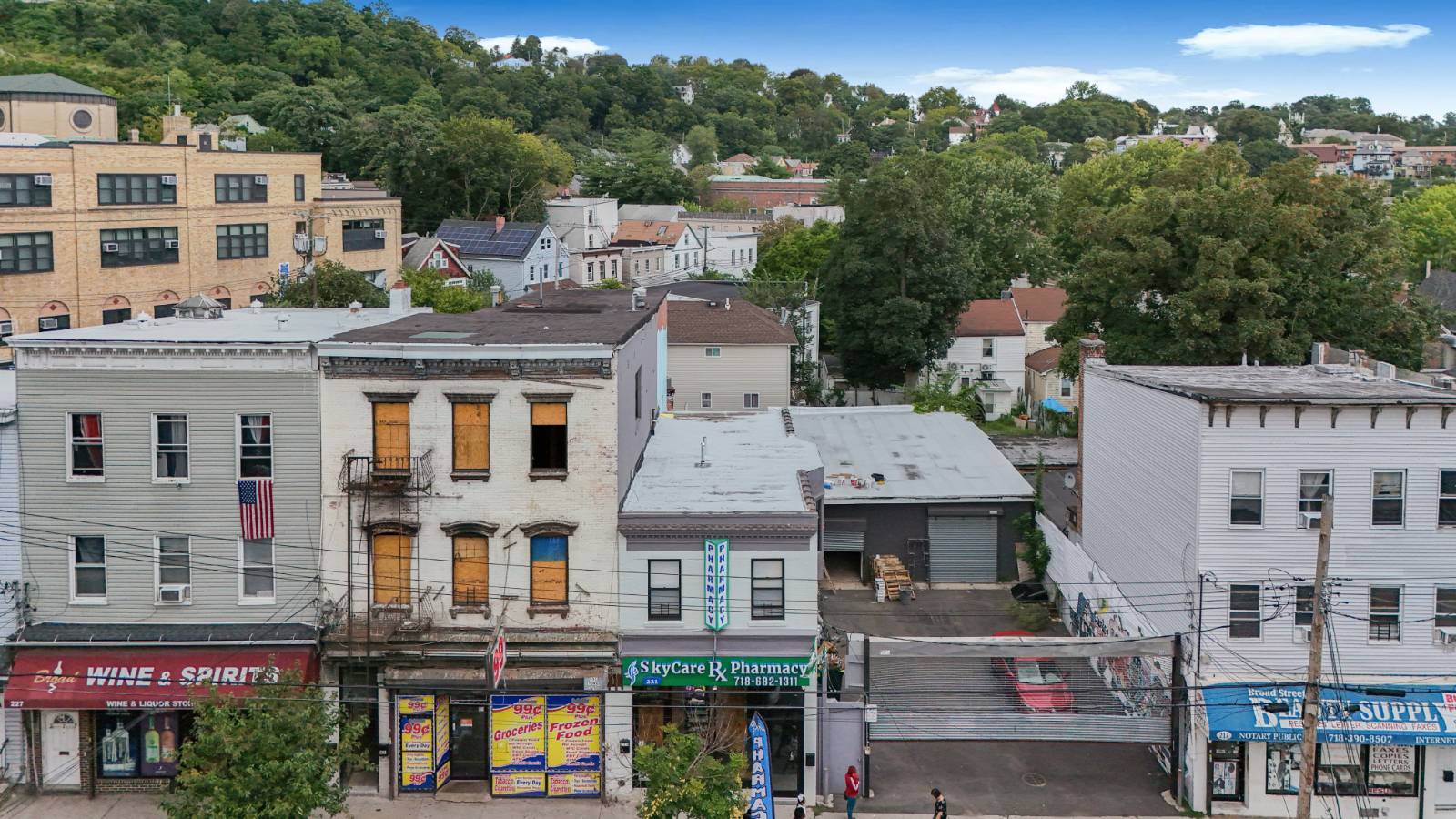 Photo of 219-225 Broad Street, Staten Island, NY 10304