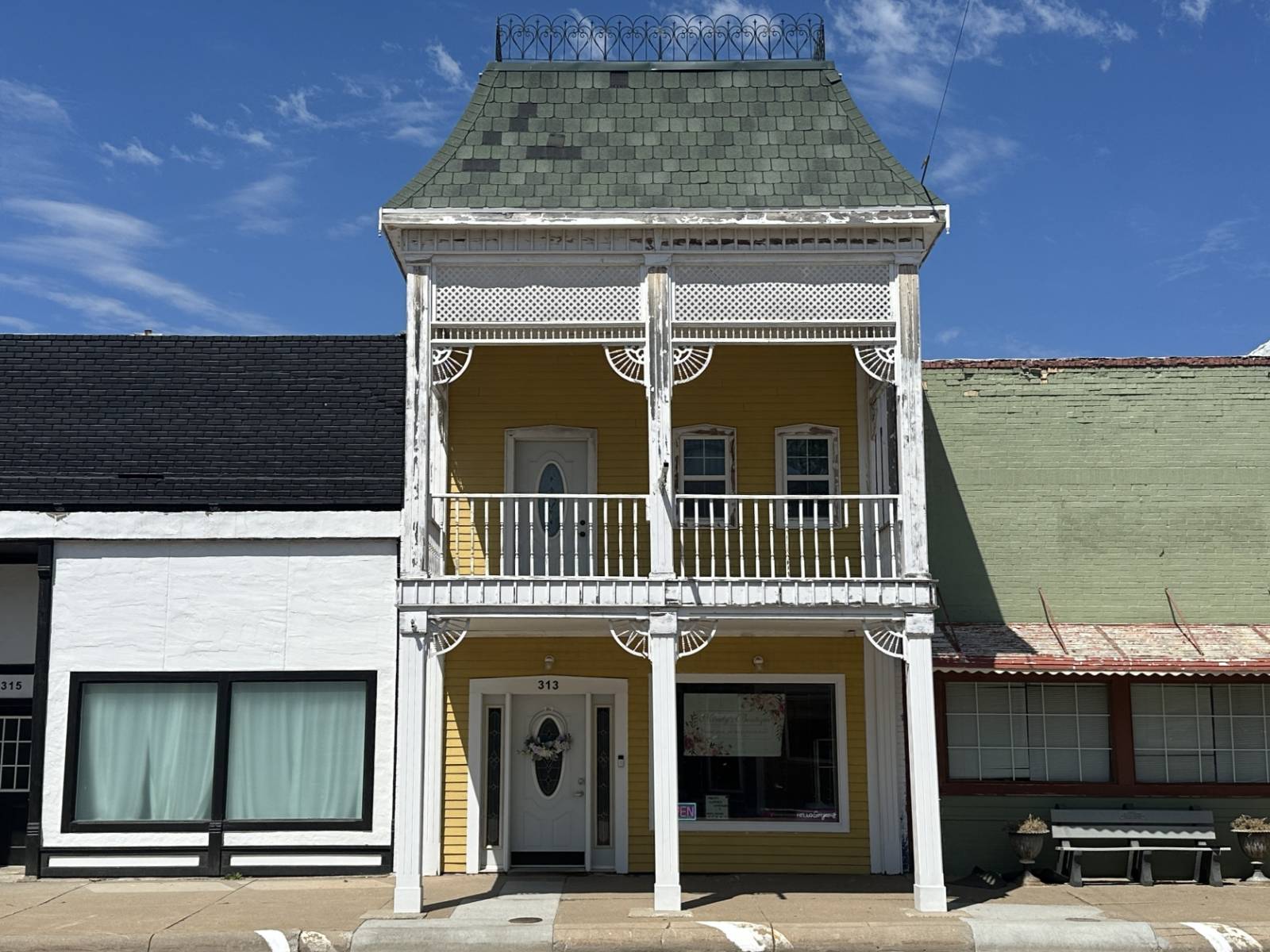 A-10; 100 Prairie View Cov