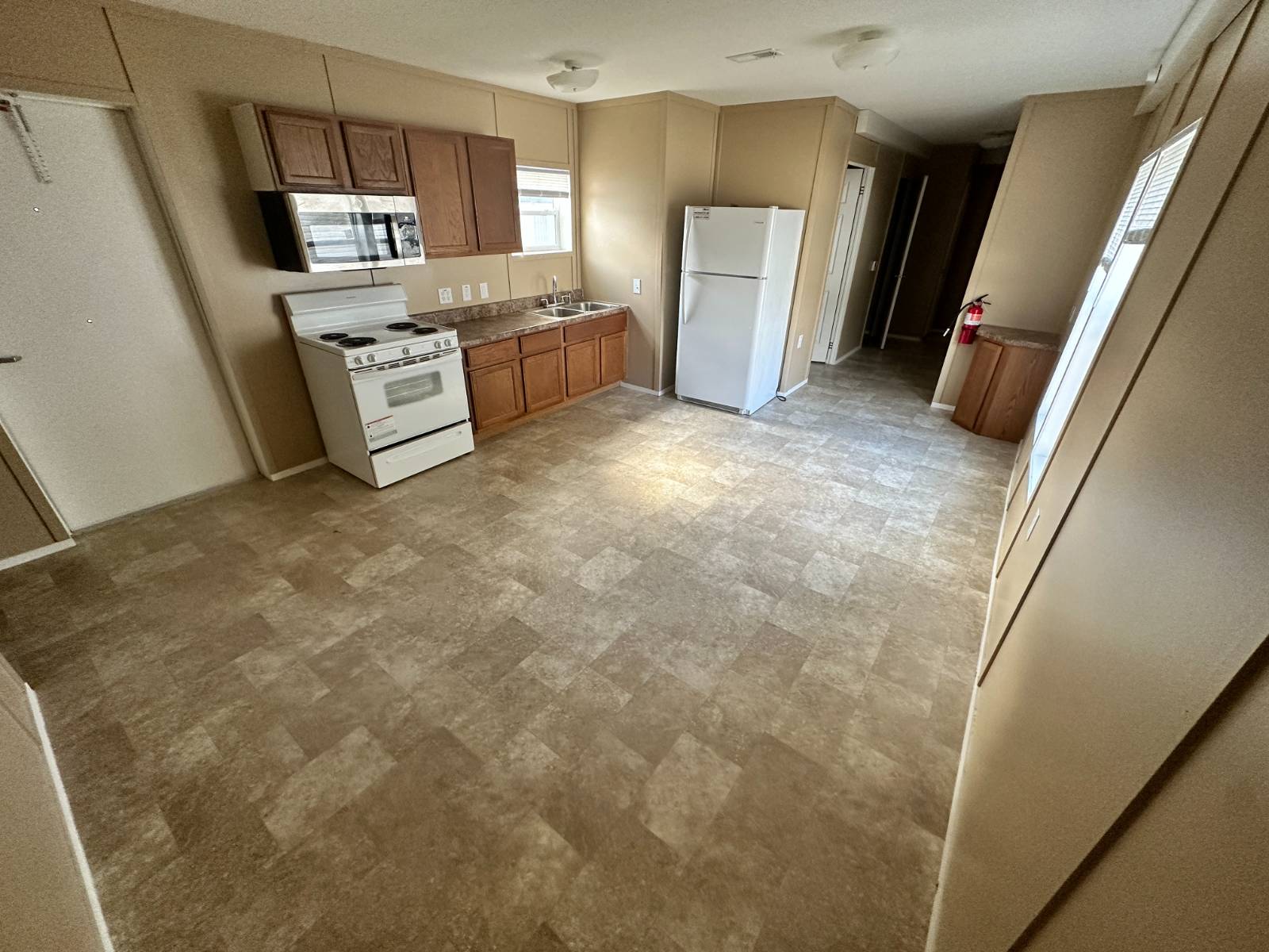 A-10; 100 Prairie View Cov