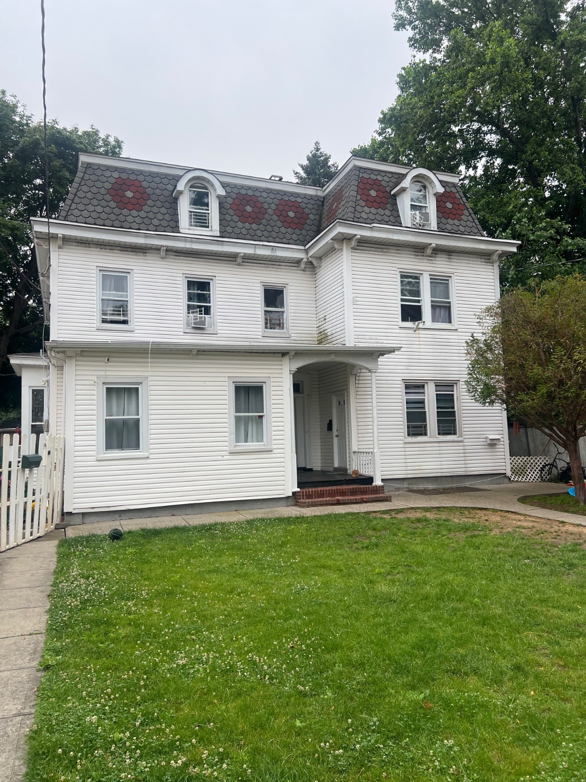 Photo of 163-165 Bement Ave, Staten Island, NY 10310