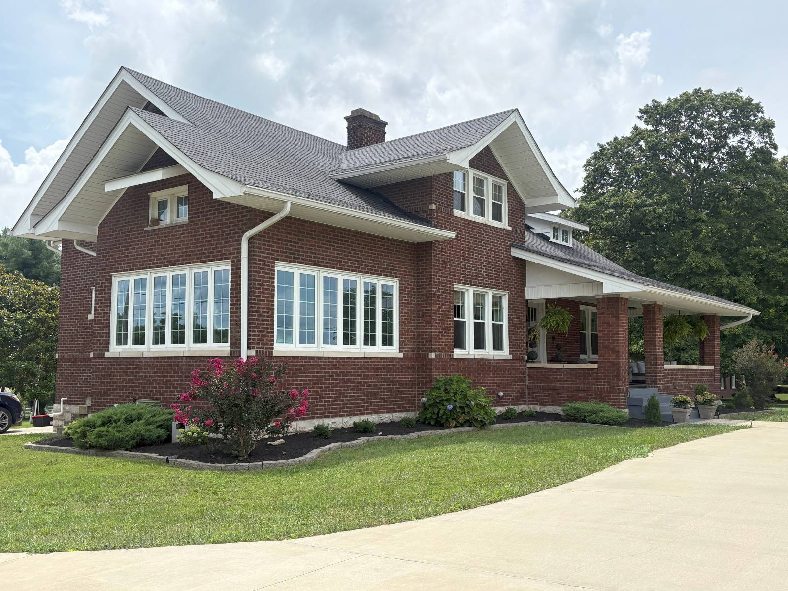 314 East Grundy Ave