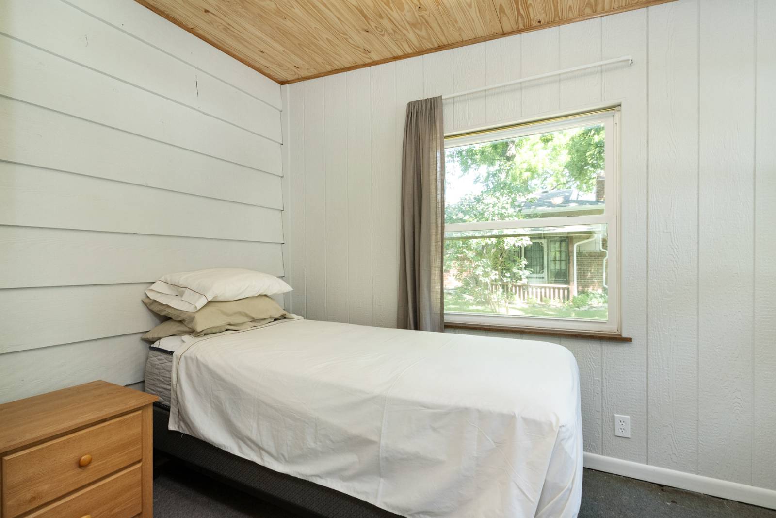 124 Cottonwood Cove UNIT&nbsp;G-5, Council Grove, KS, 66846