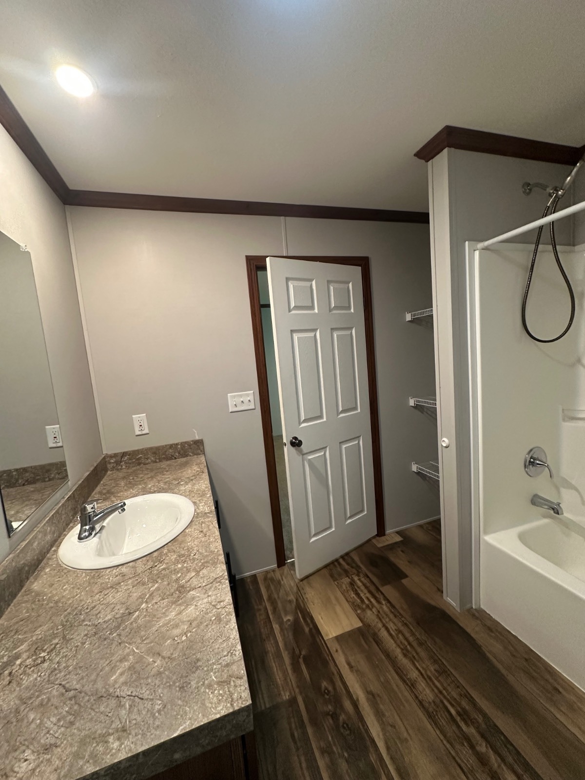 11532728-1vXR6H6KJq4mdCdl.jpg