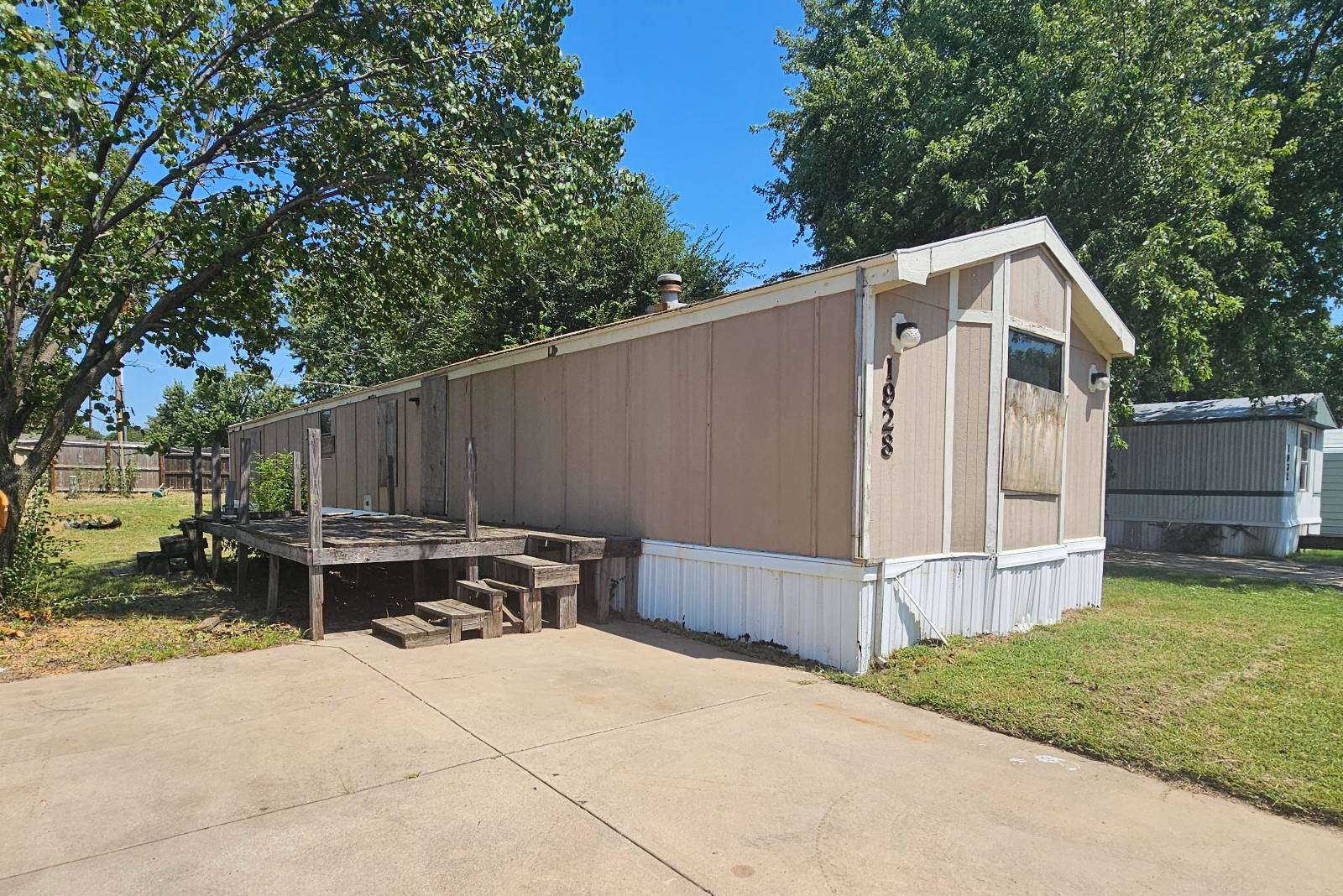 A-10; 100 Prairie View Cov