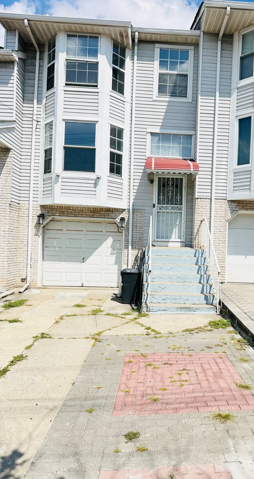 Photo of 293 Richmond Hill Rd, Staten Island, NY 10314