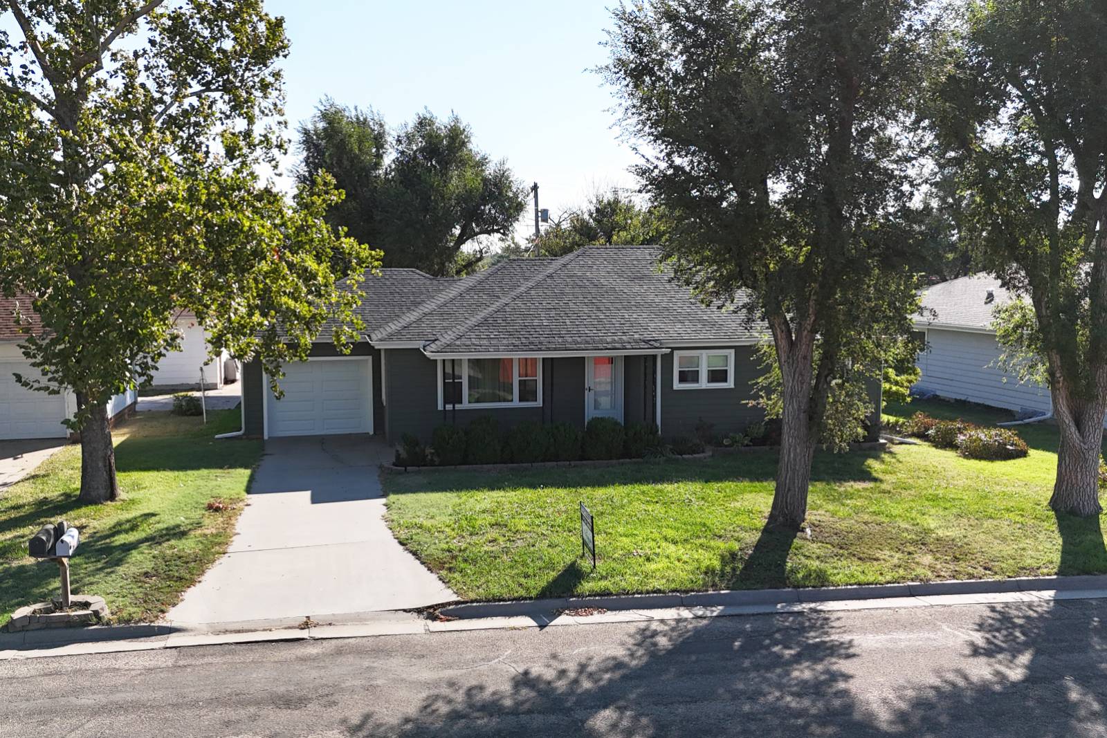 A-10; 100 Prairie View Cov