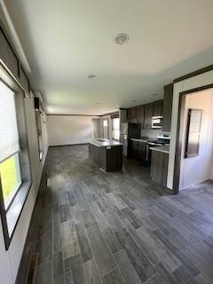 11579776-yd8Dk1bYJxFdLFJK.jpg