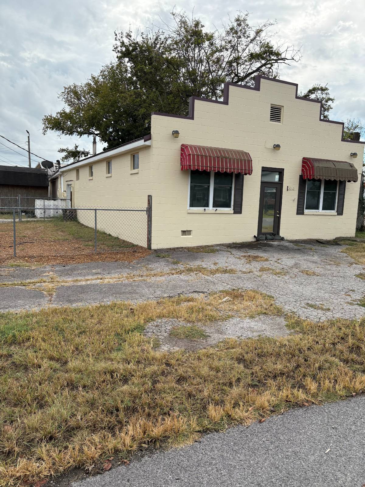 705 Mechanic St